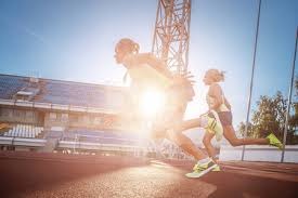 NBA：快船险胜掘金